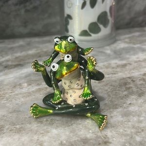 Jore keepsake frogs both can hold something small